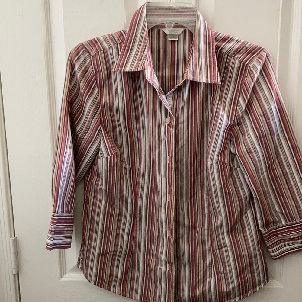 FINAL MARKDOWN Ladies Christopher & banks blouse small